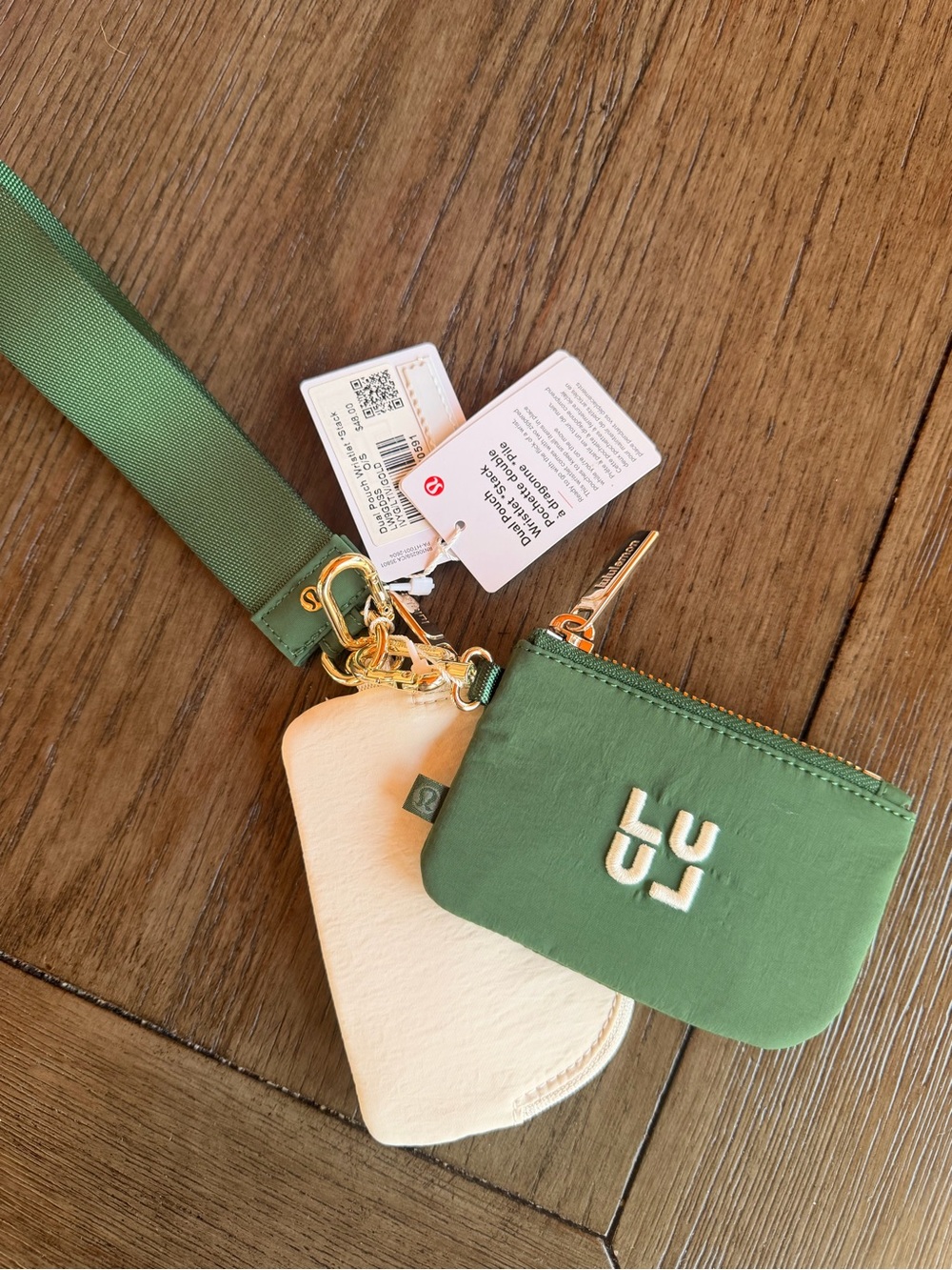 lululemon athletica Green Zip Cardholder Wristlet with Cream Key Pouch